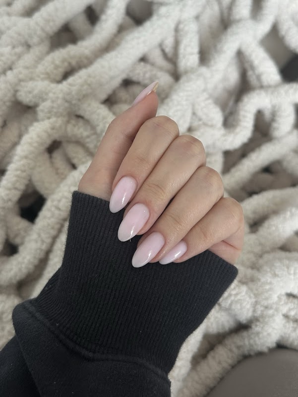 Sofia - Nail Artist